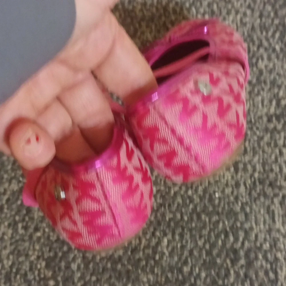 Michael Kors toddler girls size 10 pink canvas ballet flats